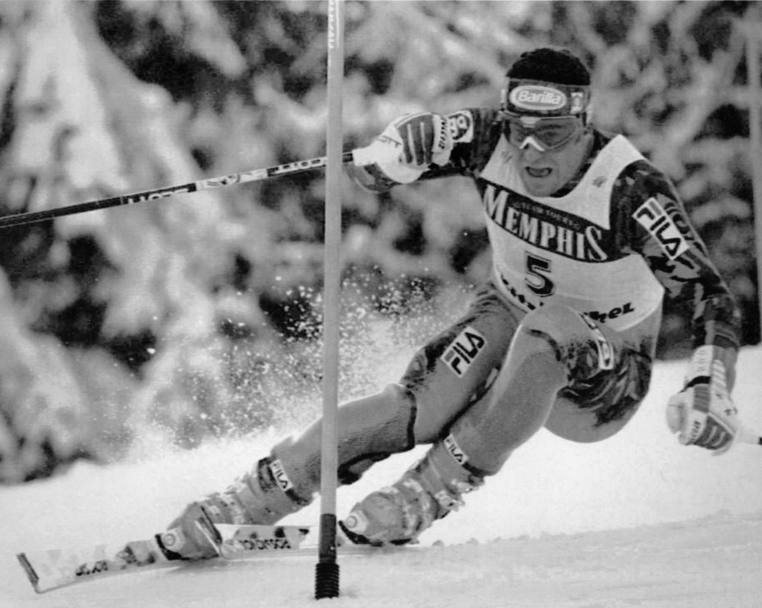 Coppa del mondo 1994/95, Kitzbuehel. Tomba vince lo slalom speciale (Ap)